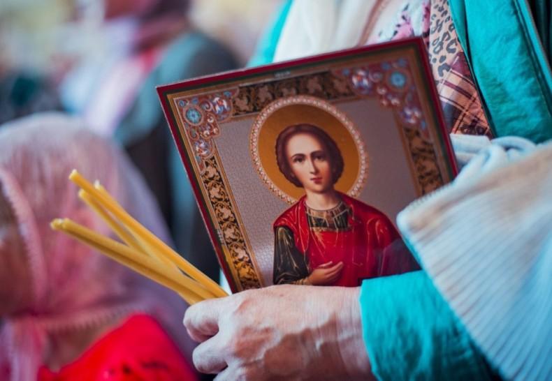 День Святого великомученика Пантелеимона День Святого великомученика Пантелеимона